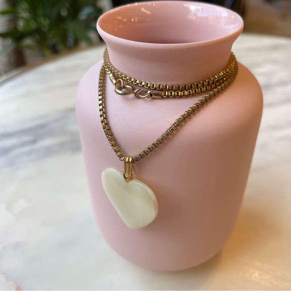 🤍 Heart Necklace - Picture 9 of 11